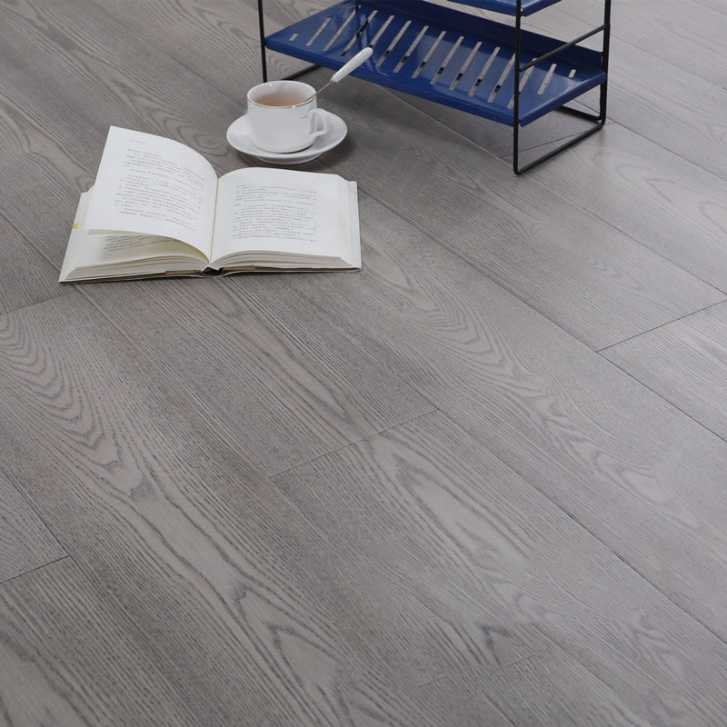 Rectangle Laminate Floor Waterproof Scratch Resistant Wooden Effect Laminate Floor Grey Clearhalo 'Flooring 'Home Improvement' 'home_improvement' 'home_improvement_laminate_flooring' 'Laminate Flooring' 'laminate_flooring' Walls and Ceiling' 7323859