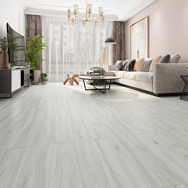 Traditional Flooring Planks Water Resistant Click-Locking Wood Floor Tile Clearhalo 'Flooring 'Hardwood Flooring' 'hardwood_flooring' 'Home Improvement' 'home_improvement' 'home_improvement_hardwood_flooring' Walls and Ceiling' 7323968
