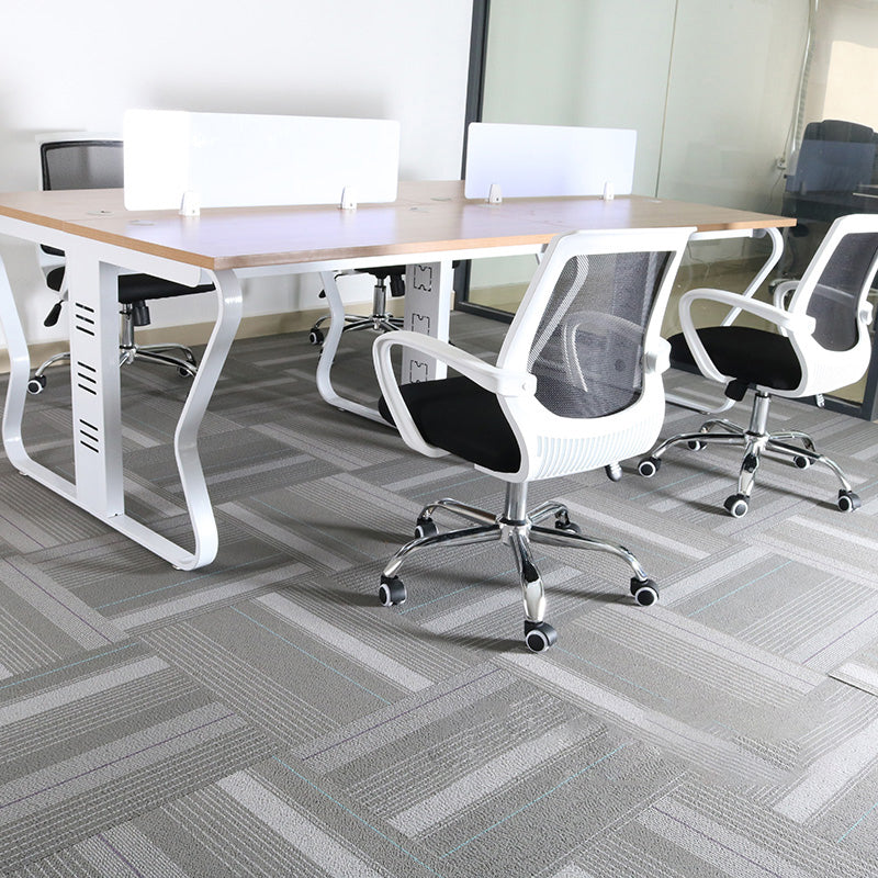 Carpet Tile Non-Skid Fade Resistant Geometry Loose Lay Carpet Tiles Silver Gray Clearhalo 'Carpet Tiles & Carpet Squares' 'carpet_tiles_carpet_squares' 'Flooring 'Home Improvement' 'home_improvement' 'home_improvement_carpet_tiles_carpet_squares' Walls and Ceiling' 7325228