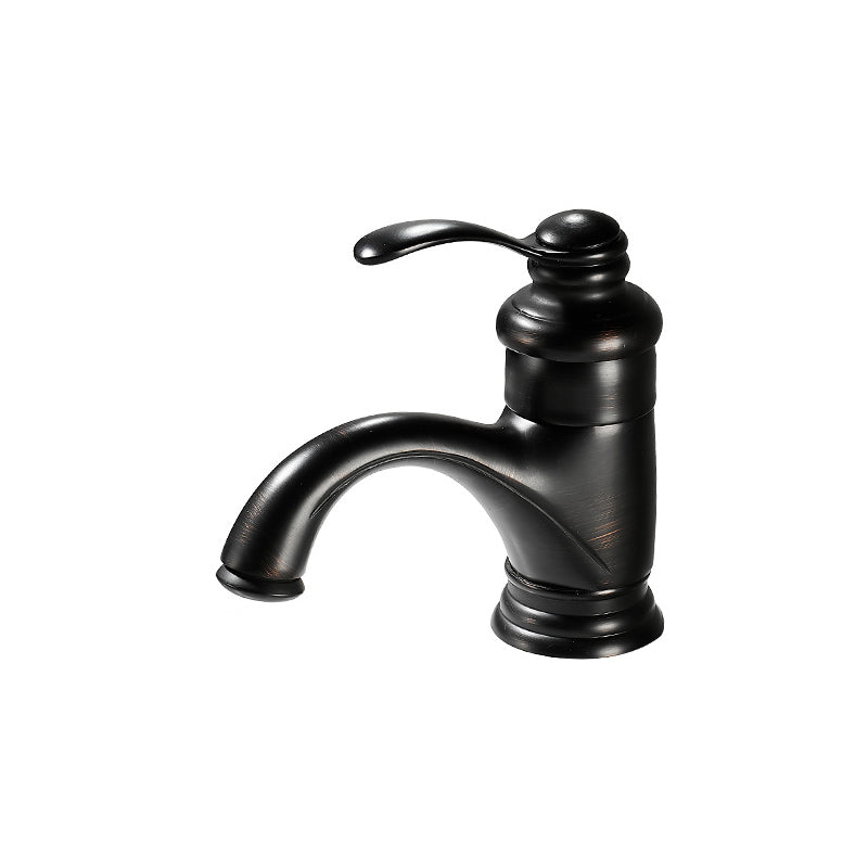 Traditional Wide Spread Bathroom Faucet Lever Handles Lavatory Faucet Clearhalo 'bathroom_sink_faucets' 'Conjuntos de Torneiras de Lavatório e Banheiro' 'home_improvement' 'home_improvement_bathroom_sink_faucets' 'Mobiliário Doméstico' 'Página inicial' 'Renovação e equipamento de casa de banho' 'Torneira para lavatório de banheiro' 7329579