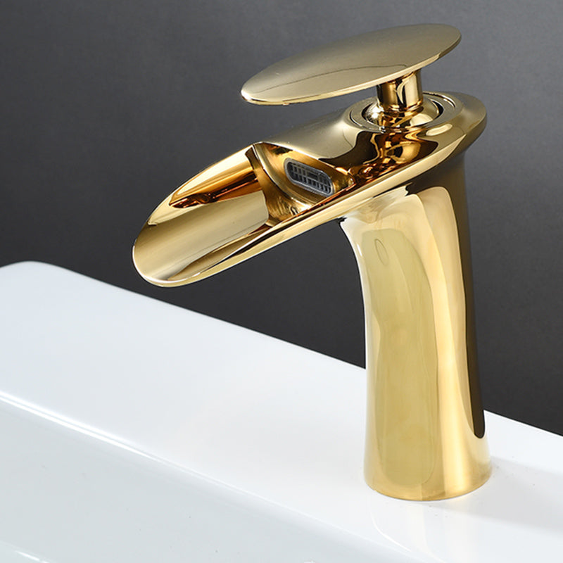 Farmhouse Wide Spread Bathroom Faucet Brass Lever Lavatory Faucet Gold 6.9" Clearhalo 'Bathroom Remodel & Bathroom Fixtures' 'Bathroom Sink Faucets' 'Bathroom Sinks & Faucet Components' 'bathroom_sink_faucets' 'Home Improvement' 'home_improvement' 'home_improvement_bathroom_sink_faucets' 7334452