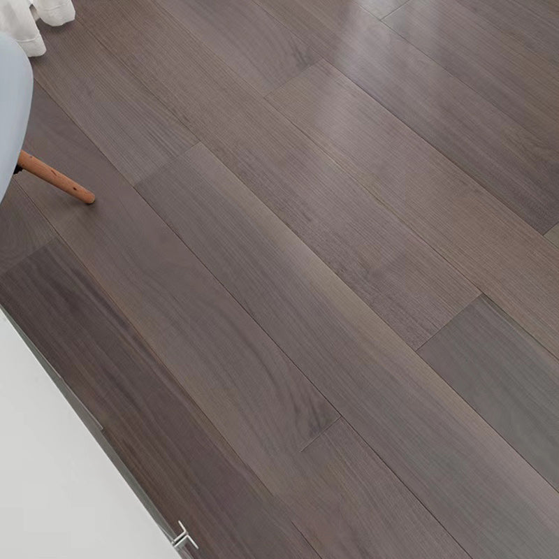 Wooden Effect Laminate Floor Rectangle Waterproof Laminate Floor Warm Gray Clearhalo 'Flooring 'Home Improvement' 'home_improvement' 'home_improvement_laminate_flooring' 'Laminate Flooring' 'laminate_flooring' Walls and Ceiling' 7334748