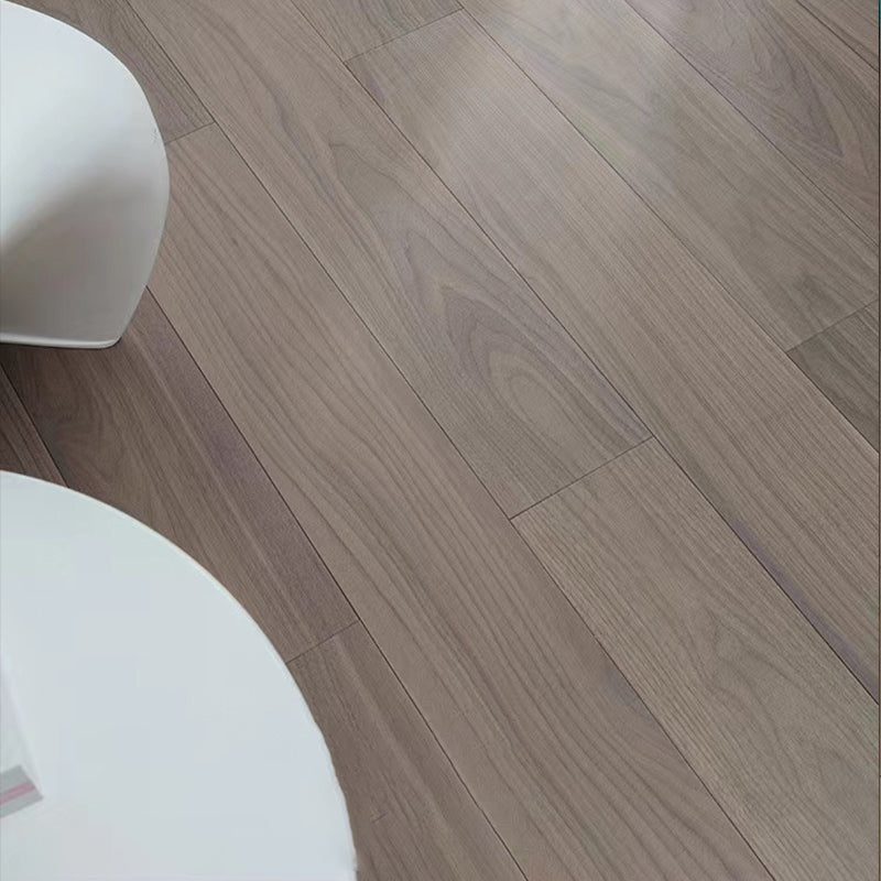 Wooden Effect Laminate Floor Rectangle Waterproof Laminate Floor Light Gray Clearhalo 'Flooring 'Home Improvement' 'home_improvement' 'home_improvement_laminate_flooring' 'Laminate Flooring' 'laminate_flooring' Walls and Ceiling' 7334756
