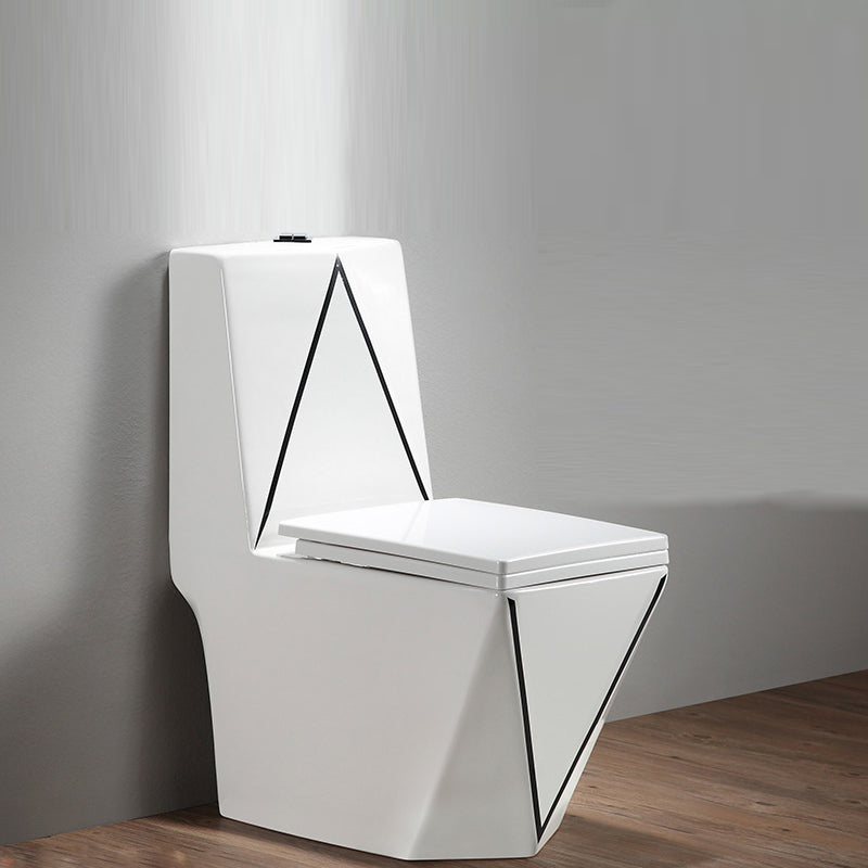 Traditional Floor Mounted Toilet Seat Included Toilet Bowl for Bathroom 14"L x 26"W x 33"H Black Clearhalo 'Bathroom Remodel & Bathroom Fixtures' 'Home Improvement' 'home_improvement' 'home_improvement_toilets' 'Toilets & Bidets' 'Toilets' 7335552