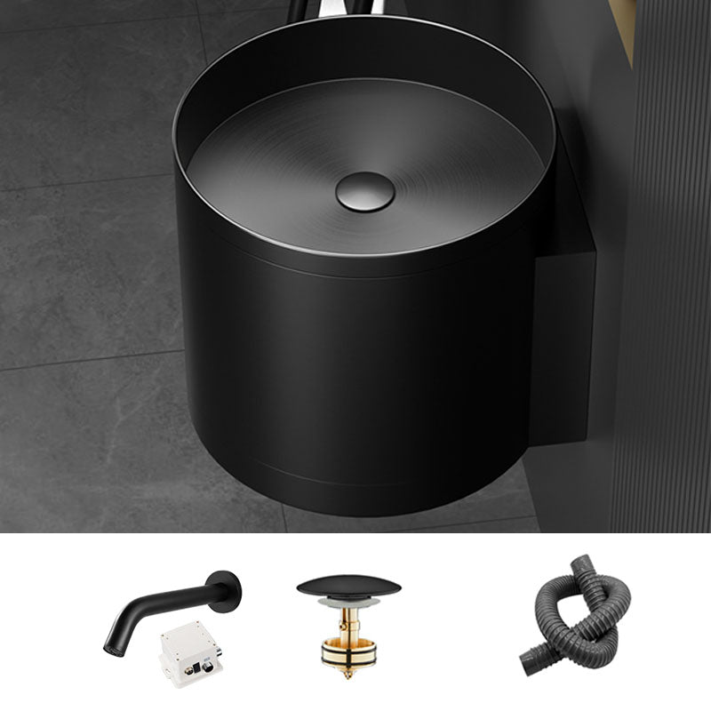 Contemporary Bathroom Sink with Pop-Up Drain Round Metal Wall Mount Bathroom Sink Black Single Hole Sink with Faucet Clearhalo 'Bathroom Remodel & Bathroom Fixtures' 'Bathroom Sinks & Faucet Components' 'Bathroom Sinks' 'bathroom_sink' 'Home Improvement' 'home_improvement' 'home_improvement_bathroom_sink' 7338113