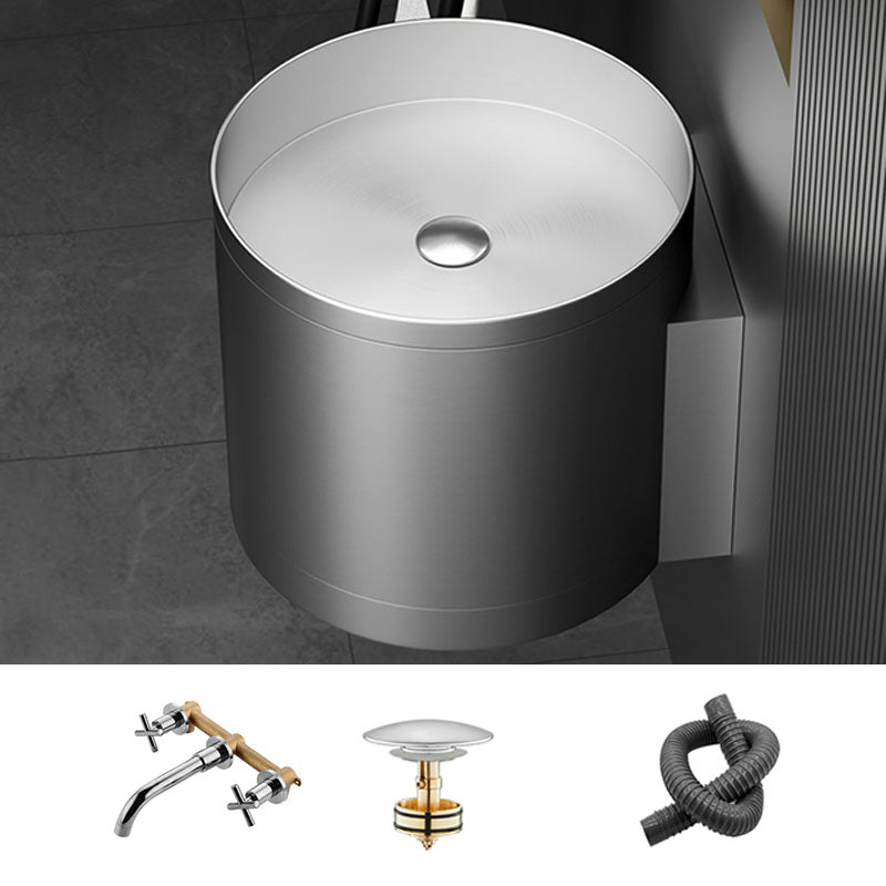 Contemporary Bathroom Sink with Pop-Up Drain Round Metal Wall Mount Bathroom Sink Silver Triporate Sink with Faucet Clearhalo 'Bathroom Remodel & Bathroom Fixtures' 'Bathroom Sinks & Faucet Components' 'Bathroom Sinks' 'bathroom_sink' 'Home Improvement' 'home_improvement' 'home_improvement_bathroom_sink' 7338126