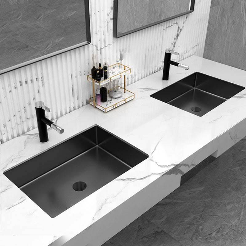 Modern Black Basin Sink Stainless Steel Rectangular Undermount Bathroom Sink Clearhalo 'Bathroom Remodel & Bathroom Fixtures' 'Bathroom Sinks & Faucet Components' 'Bathroom Sinks' 'bathroom_sink' 'Home Improvement' 'home_improvement' 'home_improvement_bathroom_sink' 7338185