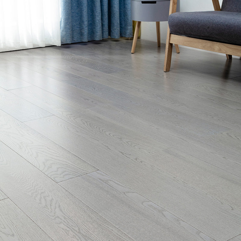 Wooden Rectangle Laminate Floor Rectangle Waterproof Laminate Floor Ash Wood Grain Clearhalo 'Flooring 'Home Improvement' 'home_improvement' 'home_improvement_laminate_flooring' 'Laminate Flooring' 'laminate_flooring' Walls and Ceiling' 7339479