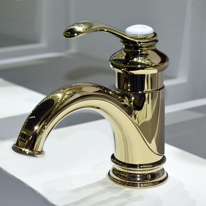 Traditional Wide Spread Bathroom Faucet 1 Lever Handles Lavatory Faucet Clearhalo 'Bathroom Remodel & Bathroom Fixtures' 'Bathroom Sink Faucets' 'Bathroom Sinks & Faucet Components' 'bathroom_sink_faucets' 'Home Improvement' 'home_improvement' 'home_improvement_bathroom_sink_faucets' 7340760