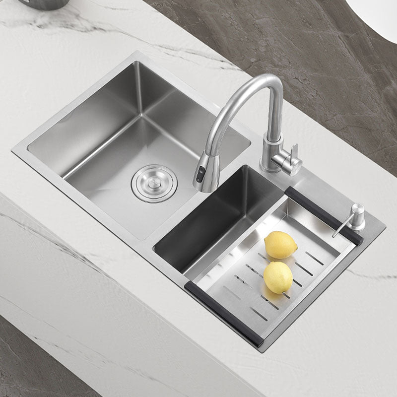 Modern Kitchen Sink Rectangular Stainless Sink with Kitchen Pull-out Faucet Clearhalo 'Home Improvement' 'home_improvement' 'home_improvement_kitchen_sinks' 'Kitchen Remodel & Kitchen Fixtures' 'Kitchen Sinks & Faucet Components' 'Kitchen Sinks' 'kitchen_sinks' 7347093