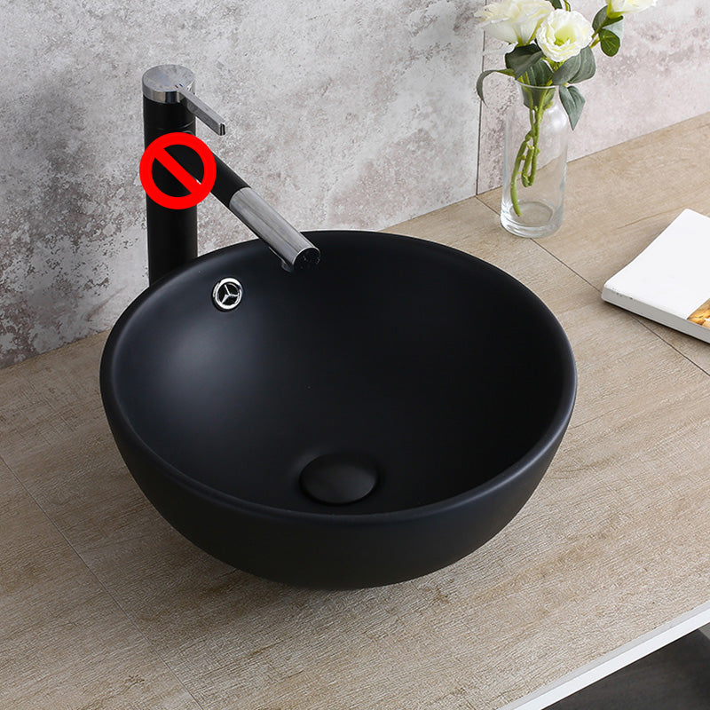 Modern Bathroom Sink with Pop-Up Drain Porcelain Round Vessel Lavatory Sink Black Unavailiable Clearhalo 'Bathroom Remodel & Bathroom Fixtures' 'Bathroom Sinks & Faucet Components' 'Bathroom Sinks' 'bathroom_sink' 'Home Improvement' 'home_improvement' 'home_improvement_bathroom_sink' 7352988