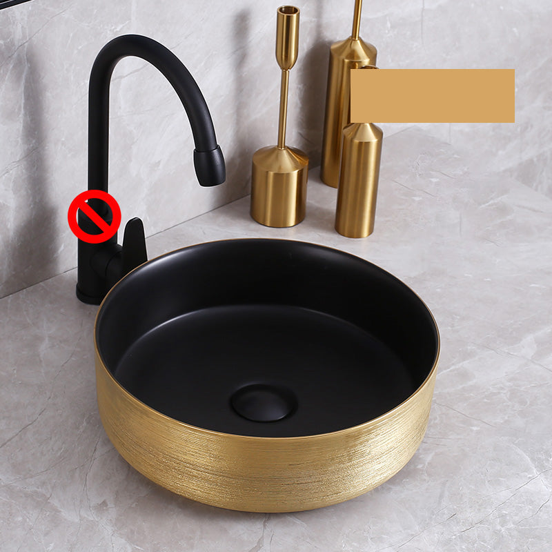 Modern Bathroom Sink with Pop-Up Drain Porcelain Round Vessel Bathroom Sink without Faucet 14"L x 14"W x 5"H Black/ Gold Clearhalo 'Bathroom Remodel & Bathroom Fixtures' 'Bathroom Sinks & Faucet Components' 'Bathroom Sinks' 'bathroom_sink' 'Home Improvement' 'home_improvement' 'home_improvement_bathroom_sink' 7353013