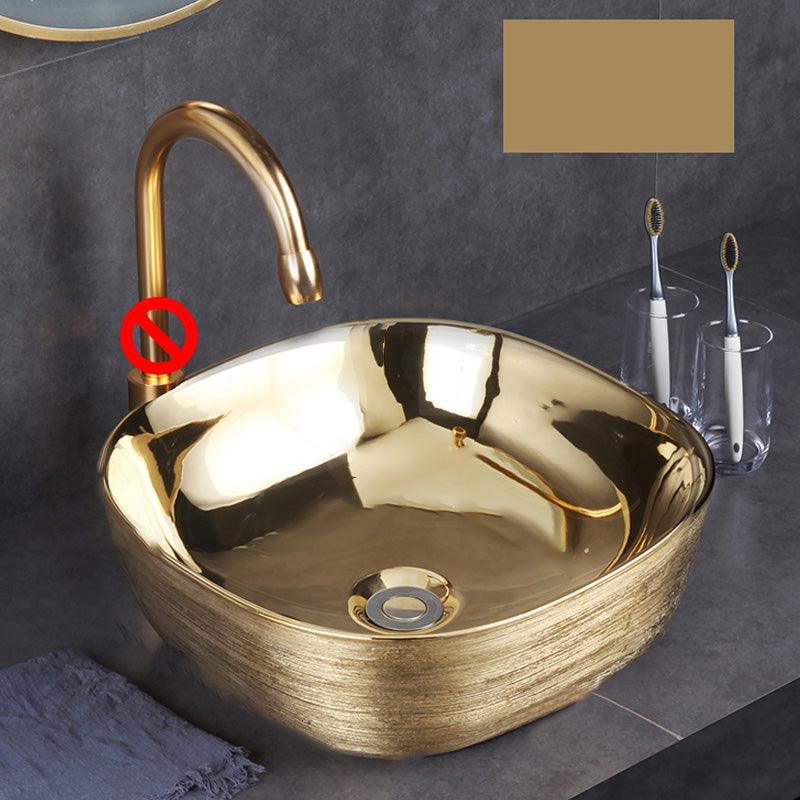 Modern Bathroom Sink with Pop-Up Drain Porcelain Round Vessel Bathroom Sink without Faucet 17"L x 17"W x 6"H Champagne Gold Clearhalo 'Bathroom Remodel & Bathroom Fixtures' 'Bathroom Sinks & Faucet Components' 'Bathroom Sinks' 'bathroom_sink' 'Home Improvement' 'home_improvement' 'home_improvement_bathroom_sink' 7353028