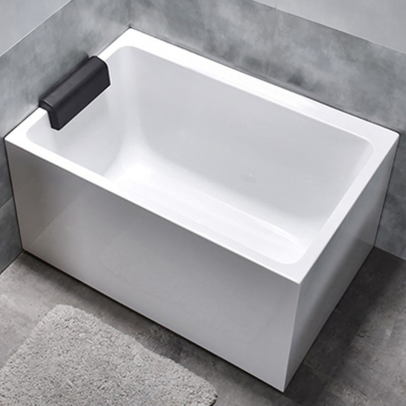 Modern Rectangular Bathtub Acrylic Center Soaking White Bath Tub Clearhalo 'Bathroom Remodel & Bathroom Fixtures' 'Bathtubs' 'Home Improvement' 'home_improvement' 'home_improvement_bathtubs' 'Showers & Bathtubs' 7354463