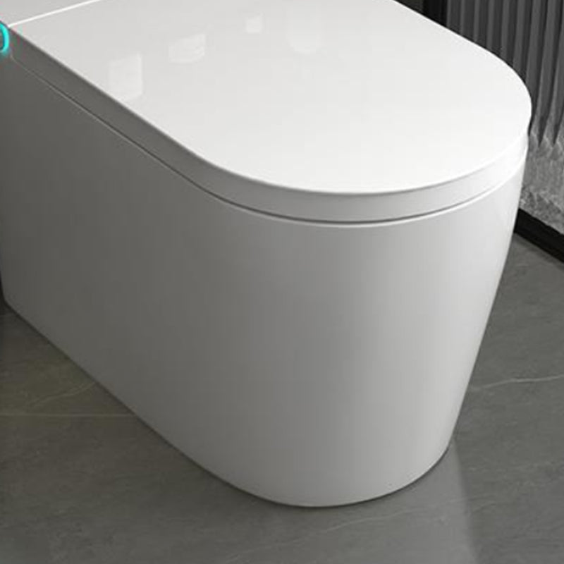 One Piece Toilet Modern Toilet Porcelain Floor Mounted Siphon Jet Flush Toilet Clearhalo 'Bathroom Remodel & Bathroom Fixtures' 'Home Improvement' 'home_improvement' 'home_improvement_toilets' 'Toilets & Bidets' 'Toilets' 7355744