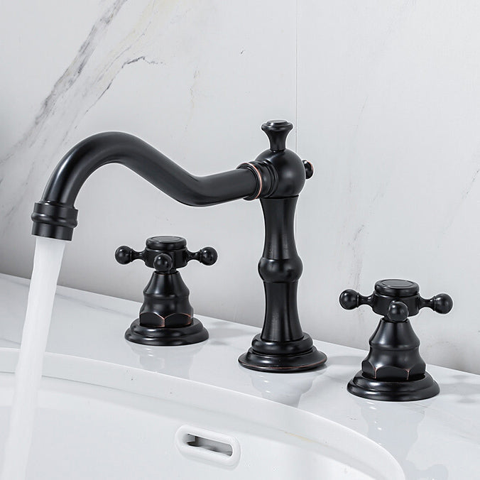 Industrial Wide Spread Bathroom Faucet 2 Cross Handles Lavatory Faucet Clearhalo 'bathroom_sink_faucets' 'Conjunta de Baño y Conjunta de Grifo' 'Coronamiento de Baño y Dispositivo de Baño' 'Grifo del lavabo del baño' 'Hogar' 'home_improvement' 'home_improvement_bathroom_sink_faucets' 'Mejoras para el hogar' 7360522