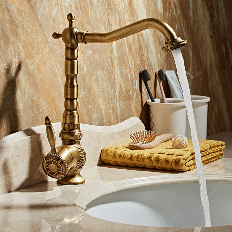 Brass Traditional Wide Spread Bathroom Faucet Lever Lavatory Faucet Clearhalo 'Bathroom Remodel & Bathroom Fixtures' 'Bathroom Sink Faucets' 'Bathroom Sinks & Faucet Components' 'bathroom_sink_faucets' 'Home Improvement' 'home_improvement' 'home_improvement_bathroom_sink_faucets' 7360574