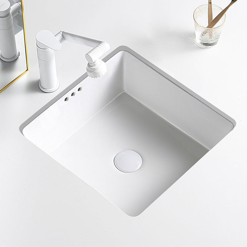 Modern Undermount Bathroom Sink Porcelain with Pop-Up Drain Basin Sink 15"L x 10"W x 6"H Sink with Faucet Clearhalo 'Bathroom Remodel & Bathroom Fixtures' 'Bathroom Sinks & Faucet Components' 'Bathroom Sinks' 'bathroom_sink' 'Home Improvement' 'home_improvement' 'home_improvement_bathroom_sink' 7362430