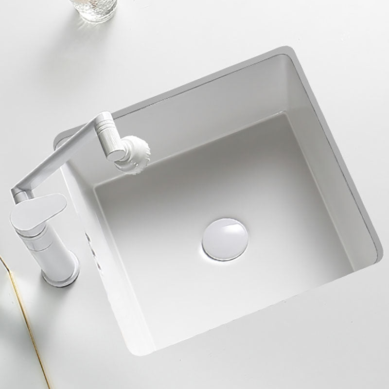 Modern Undermount Bathroom Sink Porcelain with Pop-Up Drain Basin Sink Clearhalo 'Bathroom Remodel & Bathroom Fixtures' 'Bathroom Sinks & Faucet Components' 'Bathroom Sinks' 'bathroom_sink' 'Home Improvement' 'home_improvement' 'home_improvement_bathroom_sink' 7362431