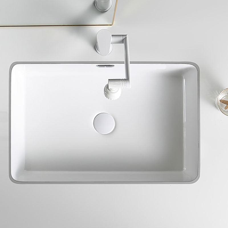 Modern Undermount Bathroom Sink Porcelain with Pop-Up Drain Basin Sink Clearhalo 'Bathroom Remodel & Bathroom Fixtures' 'Bathroom Sinks & Faucet Components' 'Bathroom Sinks' 'bathroom_sink' 'Home Improvement' 'home_improvement' 'home_improvement_bathroom_sink' 7362435