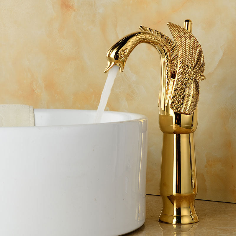 Traditional Wide Spread Bathroom Faucet 1-Handle Lavatory Faucet Gold 11.4" Clearhalo 'Bathroom Remodel & Bathroom Fixtures' 'Bathroom Sink Faucets' 'Bathroom Sinks & Faucet Components' 'bathroom_sink_faucets' 'Home Improvement' 'home_improvement' 'home_improvement_bathroom_sink_faucets' 7364770