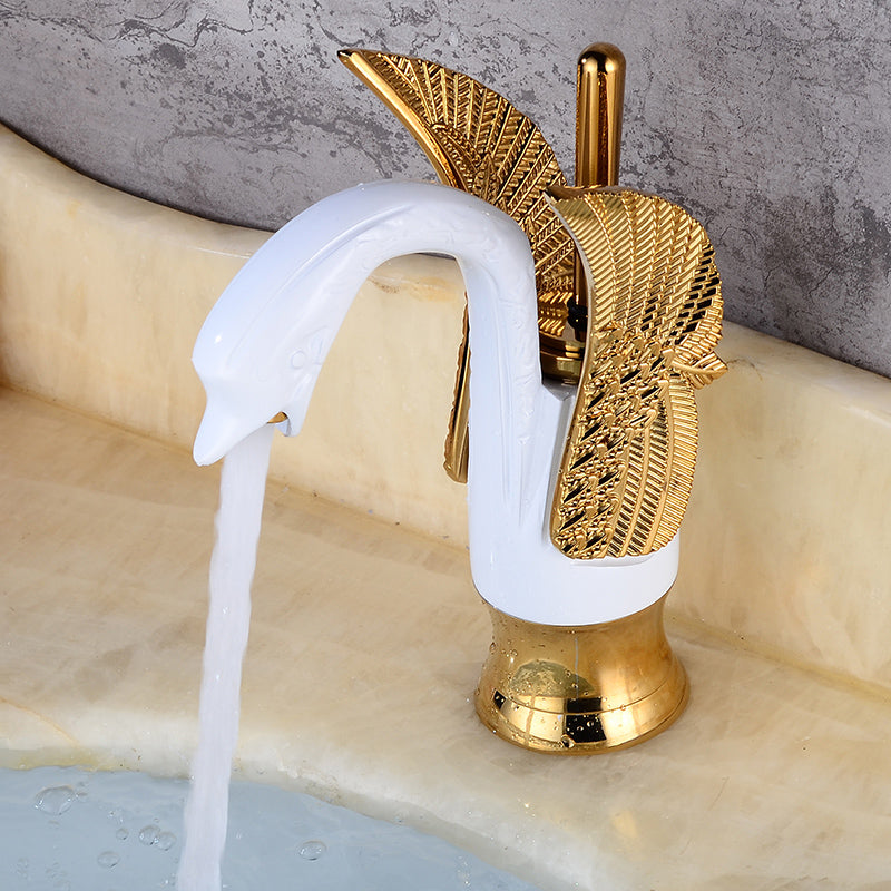 Traditional Wide Spread Bathroom Faucet 1-Handle Lavatory Faucet White 7.5" Clearhalo 'Bathroom Remodel & Bathroom Fixtures' 'Bathroom Sink Faucets' 'Bathroom Sinks & Faucet Components' 'bathroom_sink_faucets' 'Home Improvement' 'home_improvement' 'home_improvement_bathroom_sink_faucets' 7364777