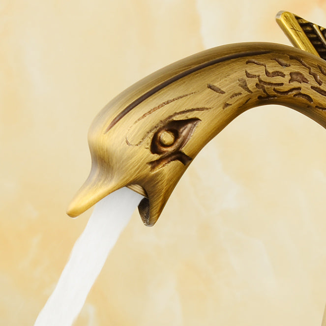 Traditional Wide Spread Bathroom Faucet 1-Handle Lavatory Faucet Clearhalo 'Bathroom Remodel & Bathroom Fixtures' 'Bathroom Sink Faucets' 'Bathroom Sinks & Faucet Components' 'bathroom_sink_faucets' 'Home Improvement' 'home_improvement' 'home_improvement_bathroom_sink_faucets' 7364779