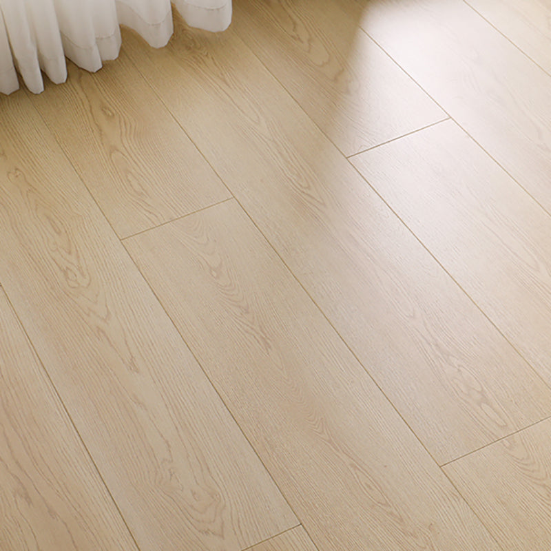 Indoor Laminate Flooring Wooden Scratch Resistant Laminate Floor Brown Yellow Clearhalo 'Flooring 'Home Improvement' 'home_improvement' 'home_improvement_laminate_flooring' 'Laminate Flooring' 'laminate_flooring' Walls and Ceiling' 7368296