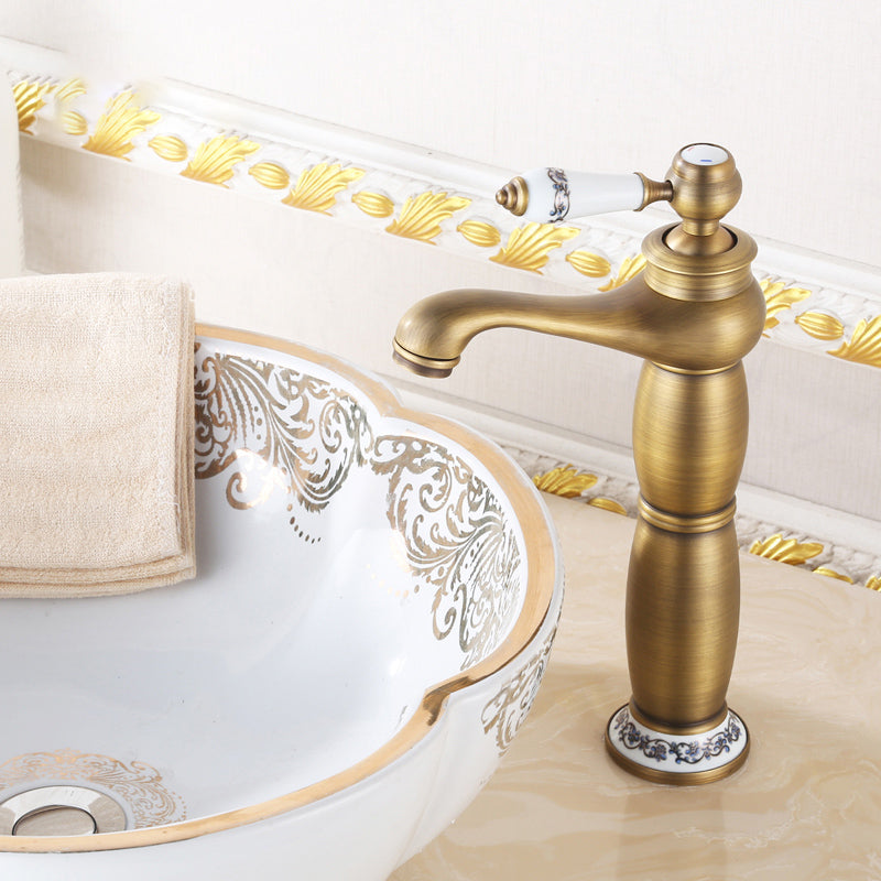Country Wide Spread Bathroom Faucet Vintage Vanity Sink Faucet Clearhalo 'bathroom_sink_faucets' 'Conjunta de Baño y Conjunta de Grifo' 'Coronamiento de Baño y Dispositivo de Baño' 'Grifo del lavabo del baño' 'Hogar' 'home_improvement' 'home_improvement_bathroom_sink_faucets' 'Mejoras para el hogar' 7368827