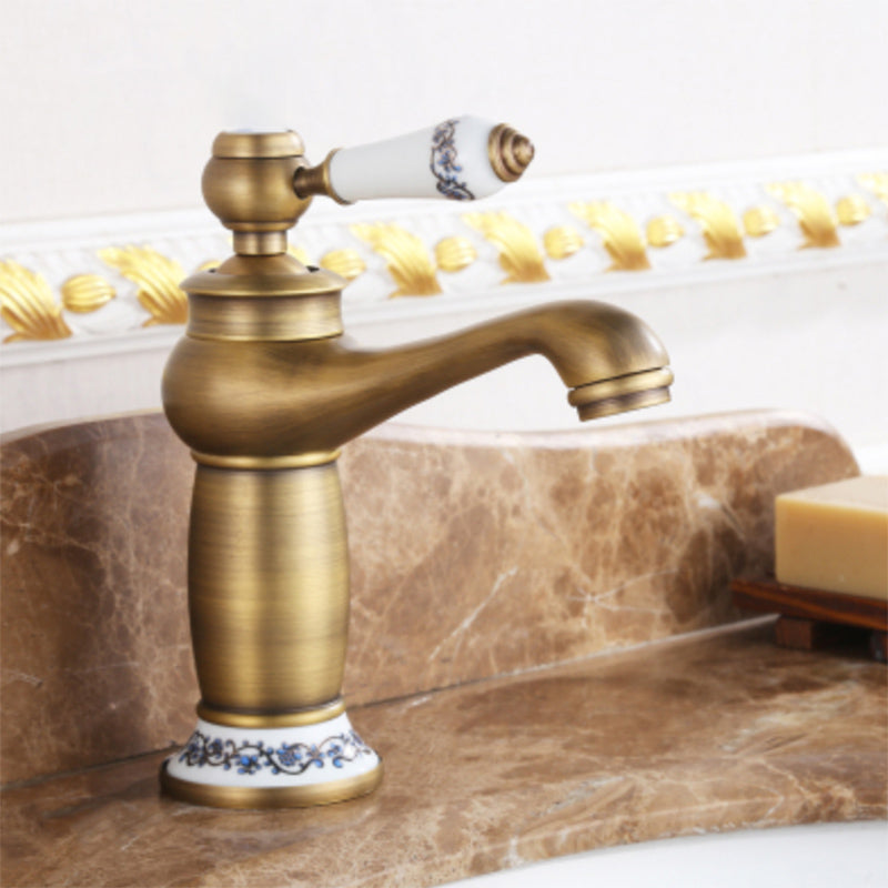 Country Wide Spread Bathroom Faucet Vintage Vanity Sink Faucet Porcelain 7.1" Clearhalo 'bathroom_sink_faucets' 'Conjunta de Baño y Conjunta de Grifo' 'Coronamiento de Baño y Dispositivo de Baño' 'Grifo del lavabo del baño' 'Hogar' 'home_improvement' 'home_improvement_bathroom_sink_faucets' 'Mejoras para el hogar' 7368828