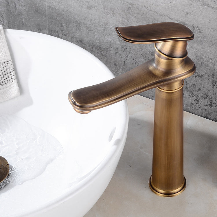 Country Wide Spread Bathroom Faucet Vintage Lever Lavatory Faucet Clearhalo 'Bathroom Remodel & Bathroom Fixtures' 'Bathroom Sink Faucets' 'Bathroom Sinks & Faucet Components' 'bathroom_sink_faucets' 'Home Improvement' 'home_improvement' 'home_improvement_bathroom_sink_faucets' 7368849