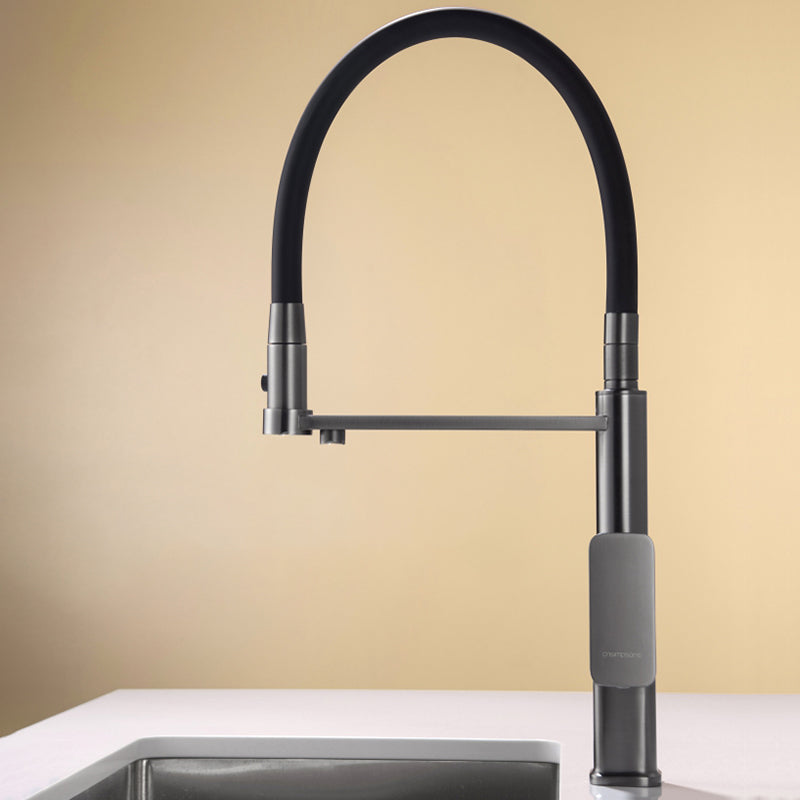 Swivel Spout Kitchen Sink Faucet High Arc with Pull Down Sprayer Clearhalo 'Home Improvement' 'home_improvement' 'home_improvement_kitchen_faucets' 'Kitchen Faucets' 'Kitchen Remodel & Kitchen Fixtures' 'Kitchen Sinks & Faucet Components' 'kitchen_faucets' 7373390