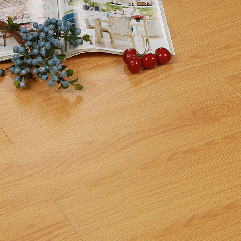 Laminate Flooring Wooden Click-clock Scratch Resistant Laminate Flooring Yellow Brown Clearhalo 'Flooring 'Home Improvement' 'home_improvement' 'home_improvement_laminate_flooring' 'Laminate Flooring' 'laminate_flooring' Walls and Ceiling' 7377722