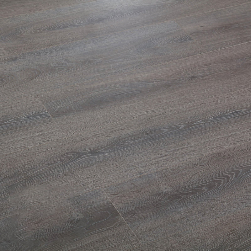 Laminate Flooring Wooden Click-clock Scratch Resistant Indoor Laminate Flooring Warm Gray Clearhalo 'Flooring 'Home Improvement' 'home_improvement' 'home_improvement_laminate_flooring' 'Laminate Flooring' 'laminate_flooring' Walls and Ceiling' 7382148