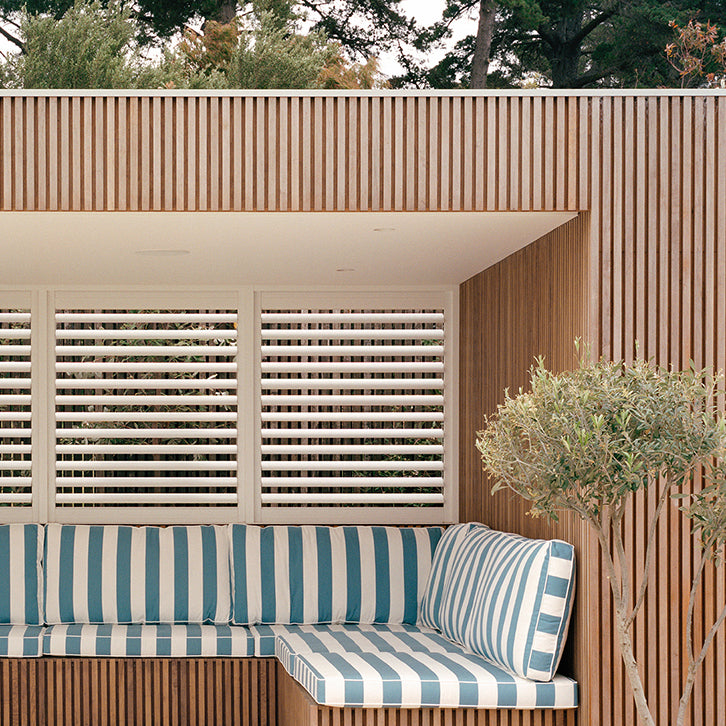 Traditional Wall Paneling Nail Installation Waterproof Outdoor Wall Paneling Clearhalo 'Flooring 'Home Improvement' 'home_improvement' 'home_improvement_wall_paneling' 'Wall Paneling' 'wall_paneling' 'Walls & Ceilings' Walls and Ceiling' 7382812