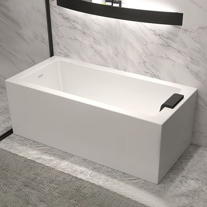 Modern Rectangular Bathtub Acrylic Soaking White Back to Wall Bathtub Left Tub Clearhalo 'Bathroom Remodel & Bathroom Fixtures' 'Bathtubs' 'Home Improvement' 'home_improvement' 'home_improvement_bathtubs' 'Showers & Bathtubs' 7384483
