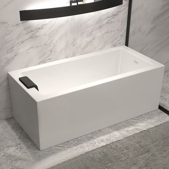 Modern Rectangular Bathtub Acrylic Soaking White Back to Wall Bathtub Right Tub Clearhalo 'Bathroom Remodel & Bathroom Fixtures' 'Bathtubs' 'Home Improvement' 'home_improvement' 'home_improvement_bathtubs' 'Showers & Bathtubs' 7384491