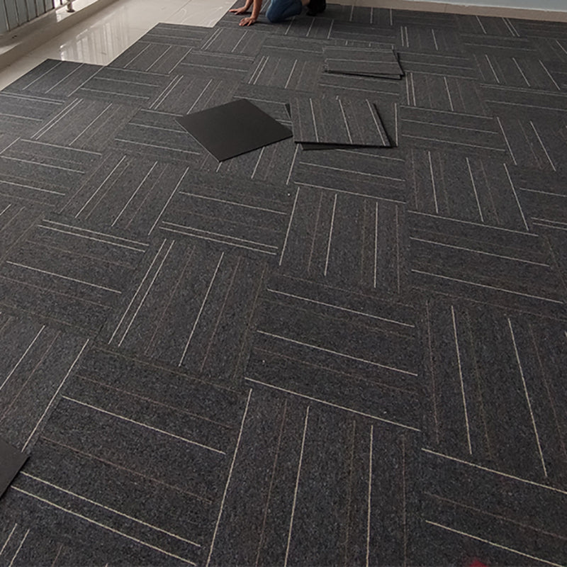 Modern Carpet Floor Tile Level Loop Adhesive Tabs Fire Resistant Carpet Tiles Gun Grey 40-Piece Set Clearhalo 'Carpet Tiles & Carpet Squares' 'carpet_tiles_carpet_squares' 'Flooring 'Home Improvement' 'home_improvement' 'home_improvement_carpet_tiles_carpet_squares' Walls and Ceiling' 7385311