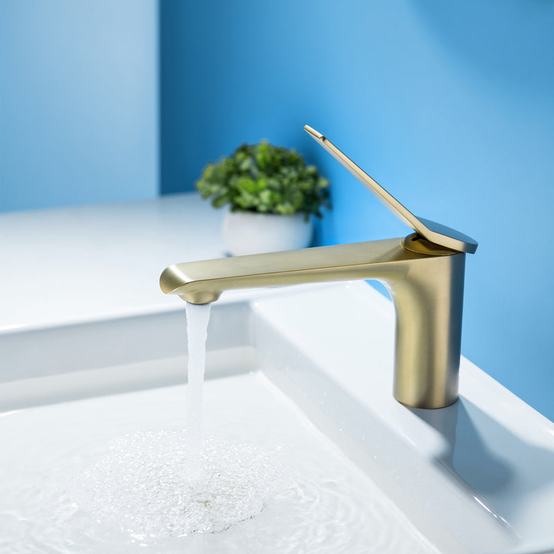 Circular Sink Faucet Scratch Resistant Single Lever Handle Vessel Sink Bathroom Faucet Gold 4.3" Clearhalo 'Bathroom Remodel & Bathroom Fixtures' 'Bathroom Sink Faucets' 'Bathroom Sinks & Faucet Components' 'bathroom_sink_faucets' 'Home Improvement' 'home_improvement' 'home_improvement_bathroom_sink_faucets' 7392371