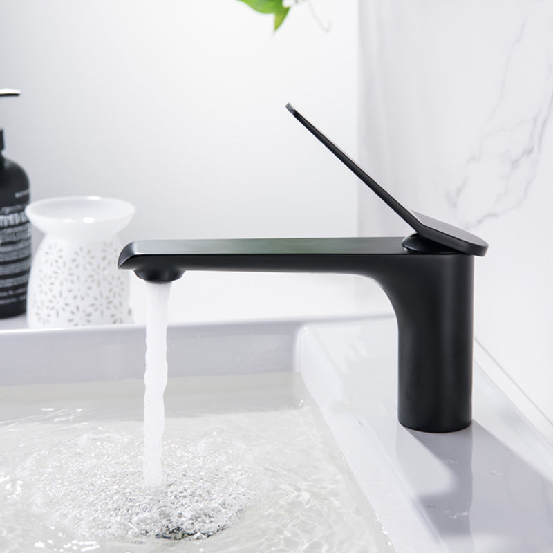 Circular Sink Faucet Scratch Resistant Single Lever Handle Vessel Sink Bathroom Faucet Black 4.3" Clearhalo 'Bathroom Remodel & Bathroom Fixtures' 'Bathroom Sink Faucets' 'Bathroom Sinks & Faucet Components' 'bathroom_sink_faucets' 'Home Improvement' 'home_improvement' 'home_improvement_bathroom_sink_faucets' 7392380