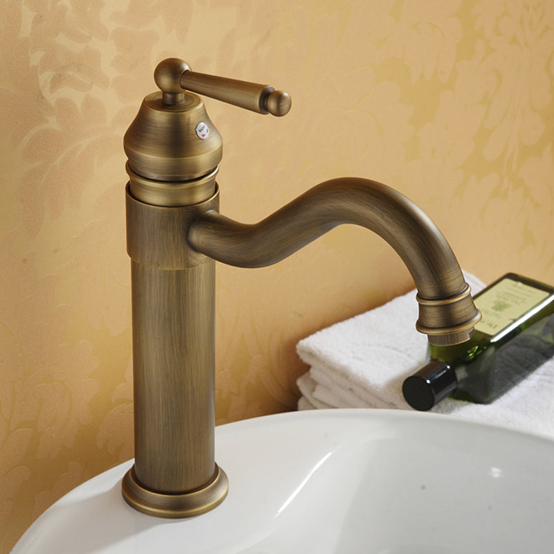 Vintage Wide Spread Bathroom Faucet Farmhouse Lever Lavatory Faucet 11.4" Clearhalo 'Bathroom Remodel & Bathroom Fixtures' 'Bathroom Sink Faucets' 'Bathroom Sinks & Faucet Components' 'bathroom_sink_faucets' 'Home Improvement' 'home_improvement' 'home_improvement_bathroom_sink_faucets' 7392411