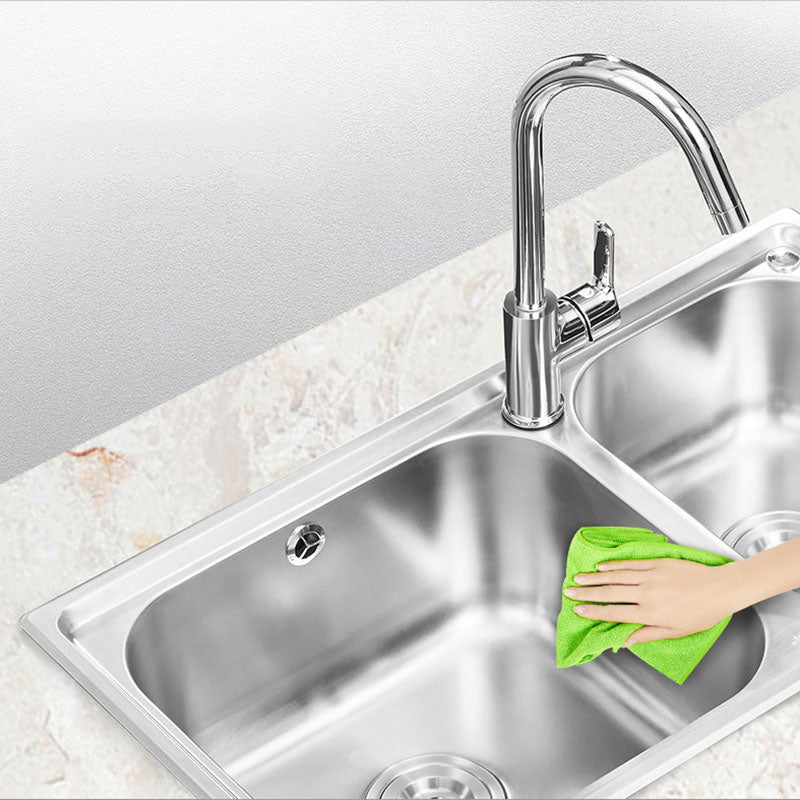 Stainless Steel Kitchen Sink Double Bowl Kitchen Sink with Drain Assembly Clearhalo 'Home Improvement' 'home_improvement' 'home_improvement_kitchen_sinks' 'Kitchen Remodel & Kitchen Fixtures' 'Kitchen Sinks & Faucet Components' 'Kitchen Sinks' 'kitchen_sinks' 7393984