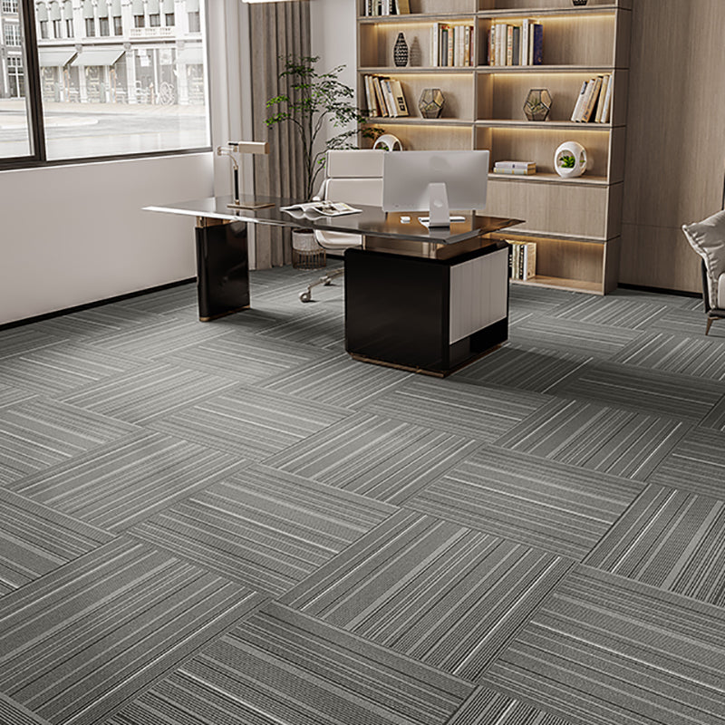 Indoor Carpet Tile Level Loop Non-Skid Carpet Tiles with Waterproof Silver Gray 40-Piece Set Clearhalo 'Carpet Tiles & Carpet Squares' 'carpet_tiles_carpet_squares' 'Flooring 'Home Improvement' 'home_improvement' 'home_improvement_carpet_tiles_carpet_squares' Walls and Ceiling' 7394062