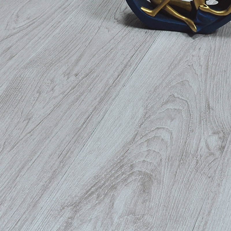 Fire Resistant PVC Flooring Self-Stick Waterproof Wooden Effect PVC Flooring Gray-White Clearhalo 'Flooring 'Home Improvement' 'home_improvement' 'home_improvement_vinyl_flooring' 'Vinyl Flooring' 'vinyl_flooring' Walls and Ceiling' 7402462
