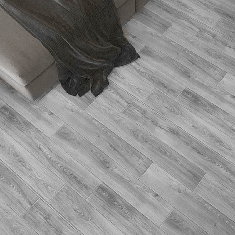 Wooden Effect PVC Flooring Waterproof Fire Resistant Smooth PVC Flooring Clearhalo 'Flooring 'Home Improvement' 'home_improvement' 'home_improvement_vinyl_flooring' 'Vinyl Flooring' 'vinyl_flooring' Walls and Ceiling' 7410322