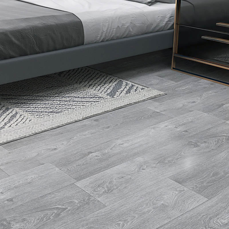 Wooden Effect PVC Flooring Waterproof Fire Resistant Smooth PVC Flooring Clearhalo 'Flooring 'Home Improvement' 'home_improvement' 'home_improvement_vinyl_flooring' 'Vinyl Flooring' 'vinyl_flooring' Walls and Ceiling' 7410329