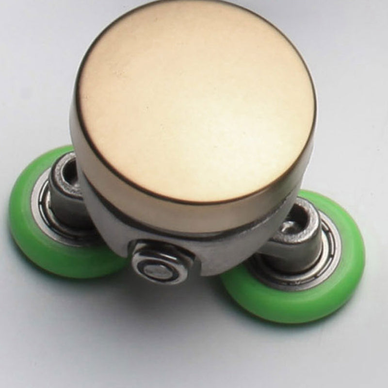 Clear Tempered Glass Shower Stall Round Shower Enclosure on Corner Clearhalo 'Bathroom Remodel & Bathroom Fixtures' 'Home Improvement' 'home_improvement' 'home_improvement_shower_stalls_enclosures' 'Shower Stalls & Enclosures' 'shower_stalls_enclosures' 'Showers & Bathtubs' 7417264