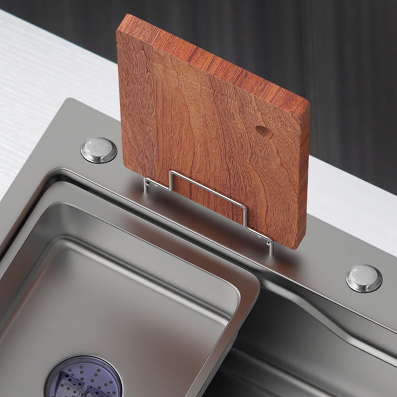 Contemporary Style Kitchen Sink Kitchen Sink with Soap Dispenser Clearhalo 'Home Improvement' 'home_improvement' 'home_improvement_kitchen_sinks' 'Kitchen Remodel & Kitchen Fixtures' 'Kitchen Sinks & Faucet Components' 'Kitchen Sinks' 'kitchen_sinks' 7419284