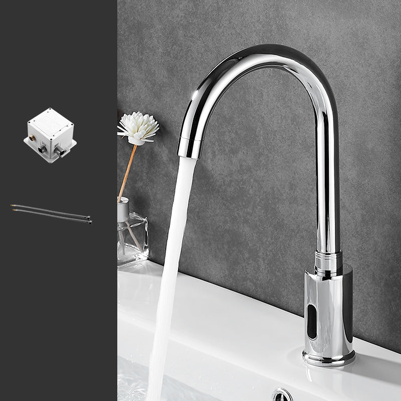 Modern Style Kitchen Faucet Gooseneck Touchless Kitchen Faucet Dc Box + Hose Clearhalo 'Home Improvement' 'home_improvement' 'home_improvement_kitchen_faucets' 'Kitchen Faucets' 'Kitchen Remodel & Kitchen Fixtures' 'Kitchen Sinks & Faucet Components' 'kitchen_faucets' 7420868