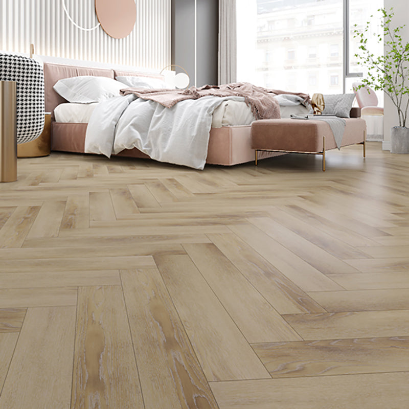 Smooth Laminate Flooring Scratch Resistance Laminate Plank Flooring Light Tan Clearhalo 'Flooring 'Home Improvement' 'home_improvement' 'home_improvement_laminate_flooring' 'Laminate Flooring' 'laminate_flooring' Walls and Ceiling' 7452220